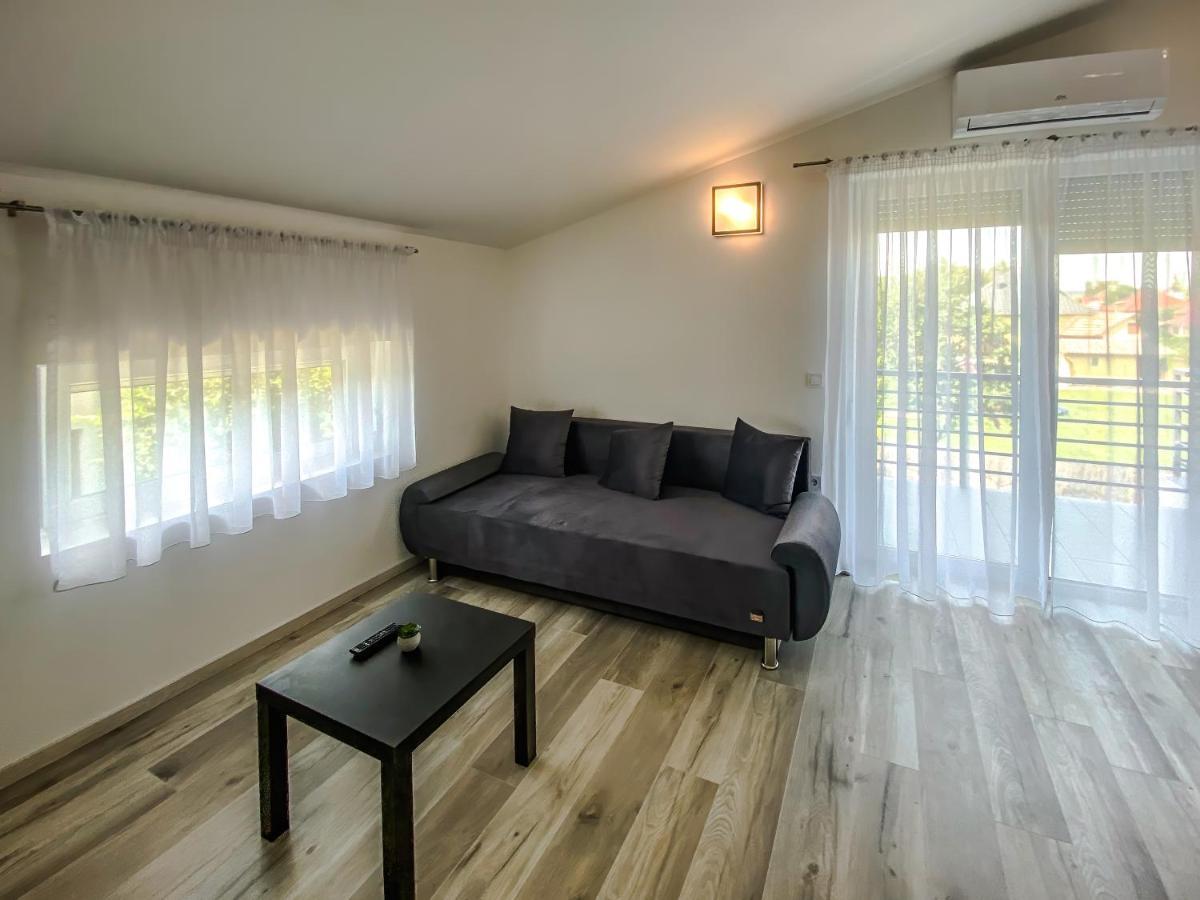 Feda Apartmanhaz Balatonboglár Εξωτερικό φωτογραφία