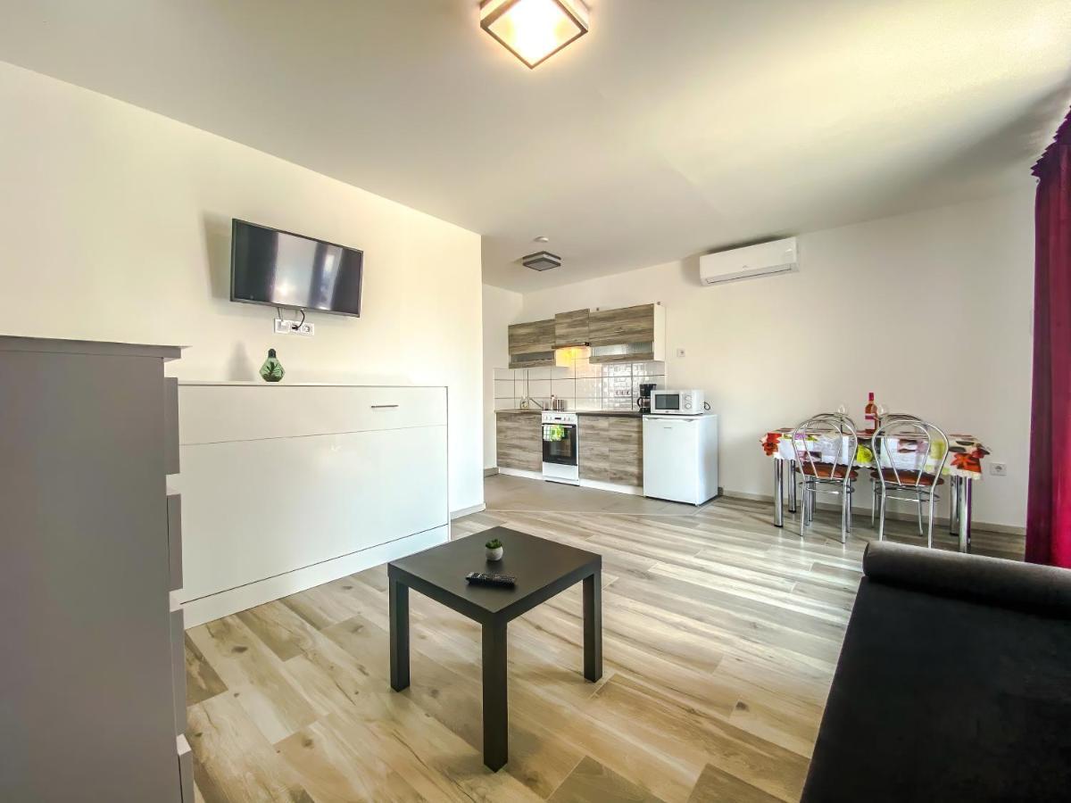 Feda Apartmanhaz Balatonboglár Εξωτερικό φωτογραφία